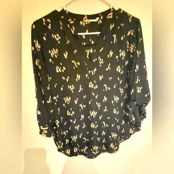 Lush brand, black with peach pattern high-low blouse, Size M - Picture 2 of 5